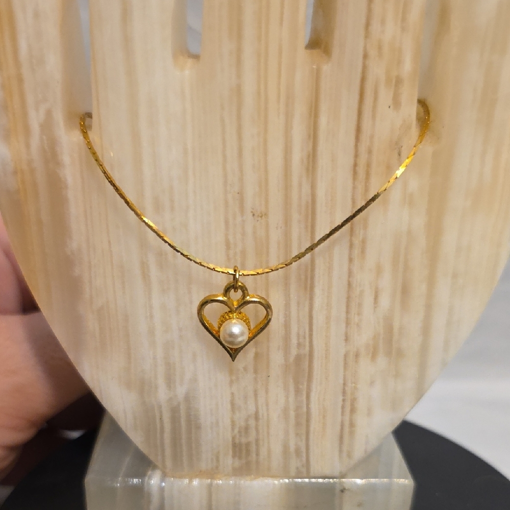 Gold Heart Pendant Necklace